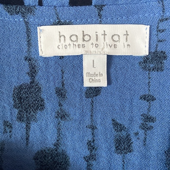 Habitat Tunic Top. Sleeveless multi color. New w/out tags, never worn. Size L - Picture 2 of 3